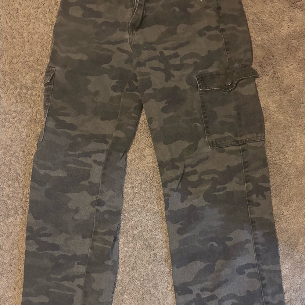 SHEIN Men's Dark Camouflage Cargo Pants